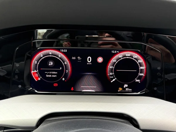 VOLKSWAGEN Golf VII SW (2025) — foto 5 van 17
