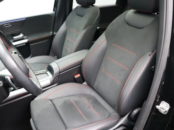 Mercedes-Benz B-Klasse (2025) — foto 7 van 35