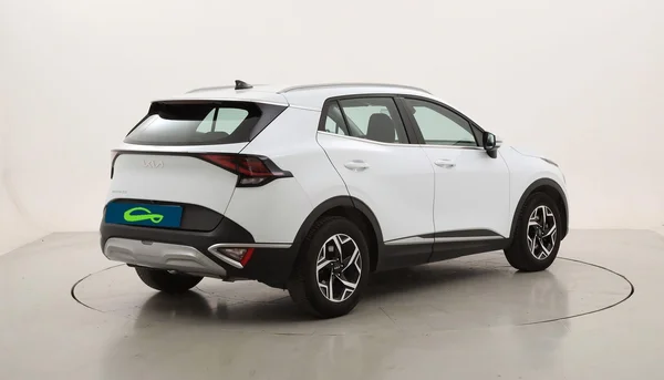 Kia Sportage (2023) — foto 17 van 21