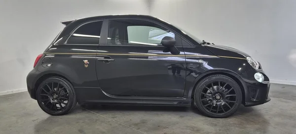 Abarth 595 (2021) — foto 20 van 22