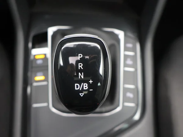 VOLKSWAGEN Tiguan eHybrid (PHEV) (2021) — foto 17 van 29