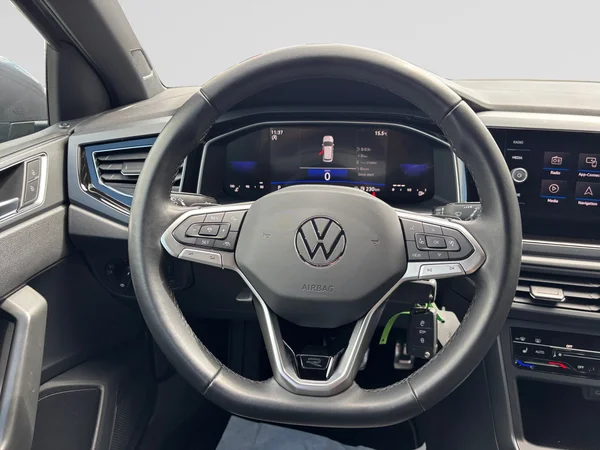 VOLKSWAGEN Polo (2024) — foto 4 van 15