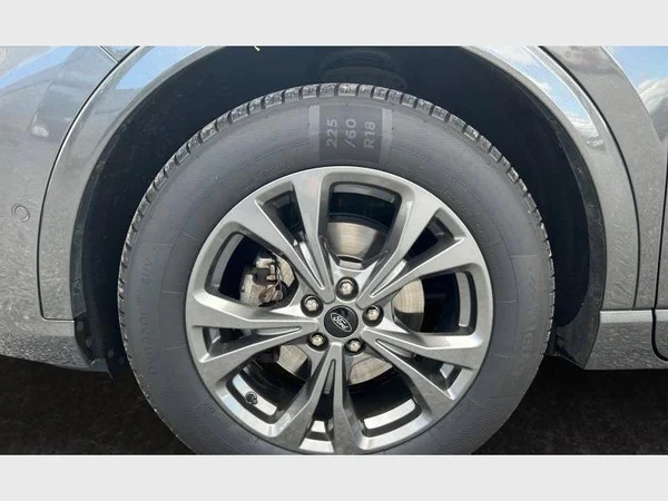 Ford Kuga (2021) — foto 22 van 29
