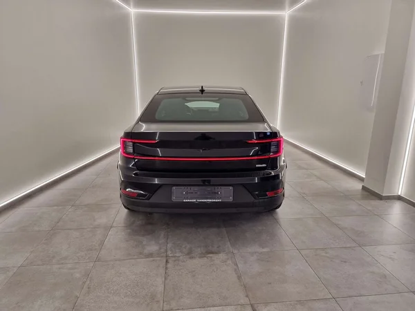 Polestar 2 (2023) — foto 11 van 17