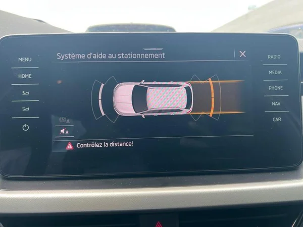 SKODA Kamiq (2021) — foto 7 van 23