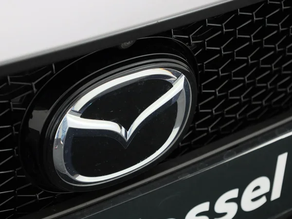 Mazda 3 (2021) — foto 27 van 42