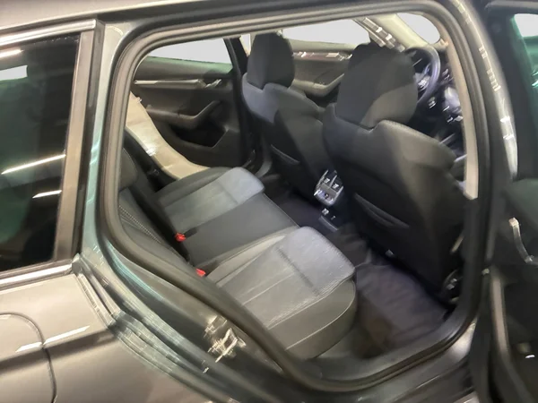 SKODA Octavia Combi (2024) — foto 9 van 24