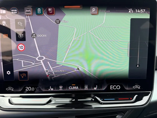 CUPRA Born (2025) — foto 6 van 16