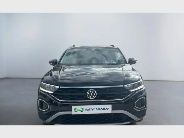 Volkswagen T-Roc (2022) — foto 23 van 29