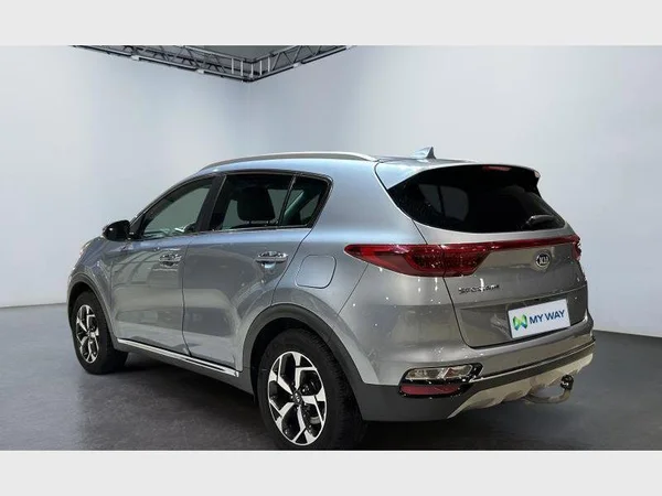 Kia SPORTAGE (2021) — foto 12 van 29
