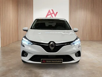 Renault Clio 73c284fd-aef6-47d1-89b3-e561fbdad7f0