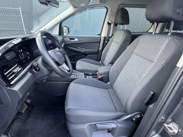 Ford Tourneo Connect (2025) — foto 4 van 24
