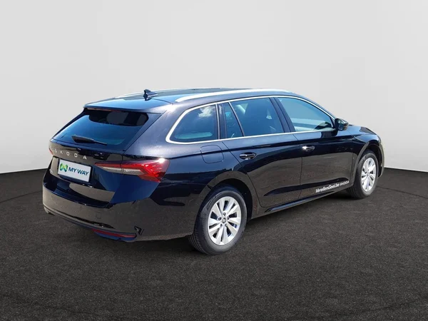 SKODA Octavia Combi (2025) — foto 20 van 23