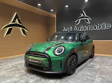 Mini Cooper e7db57ac-5f78-4148-9d3c-48e27bdb041c