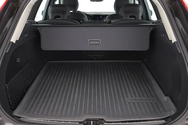 Volvo XC60 (2021) — foto 8 van 16