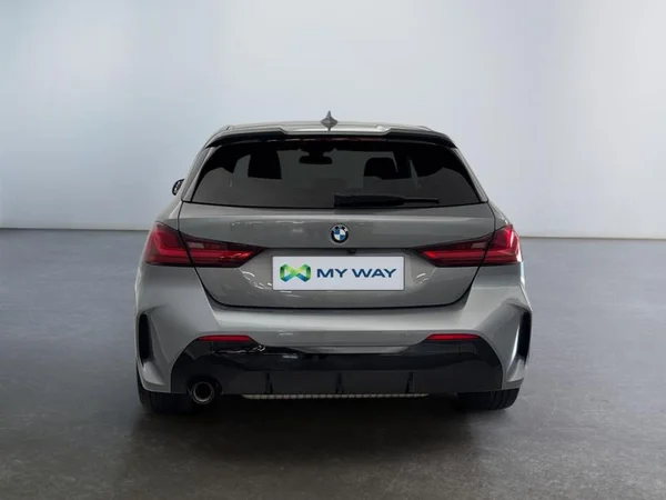 BMW 1 Hatch (F40) (2022) — foto 16 van 17