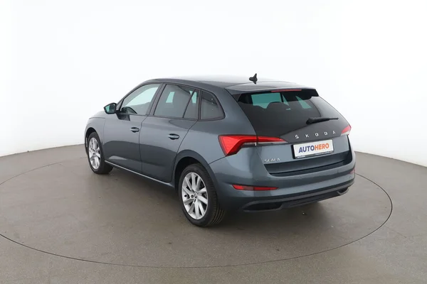 Skoda Scala (2019) — foto 10 van 16