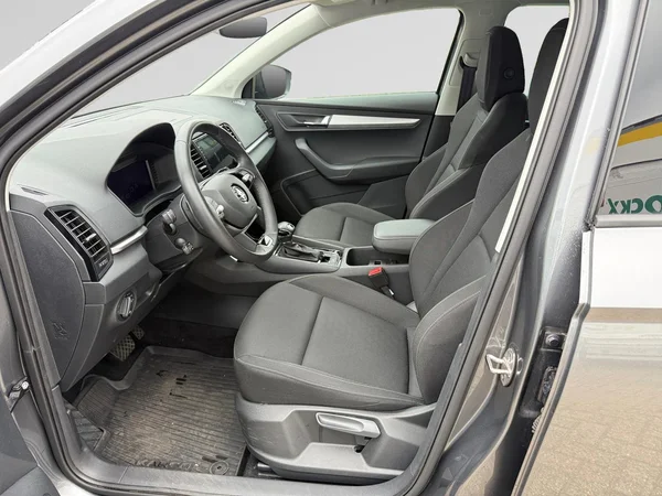 SKODA Karoq (2024) — foto 2 van 23