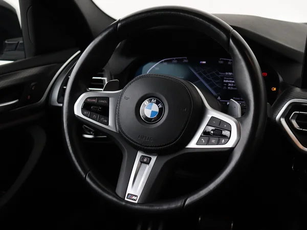 BMW X4 (2022) — foto 14 van 29