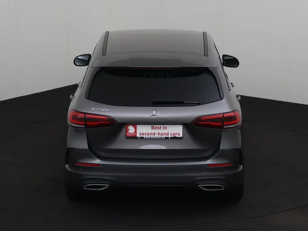 MERCEDES B 250 (2022) — foto 29 van 32