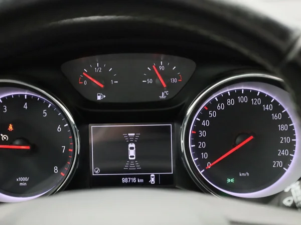 Opel Astra (2021) — foto 35 van 36