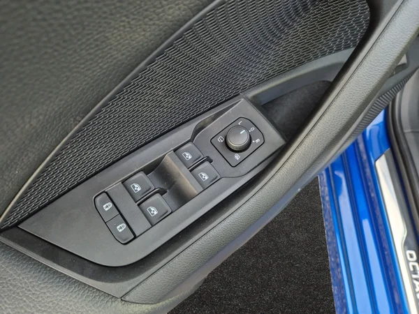 SKODA Octavia Combi (2026) — foto 8 van 25