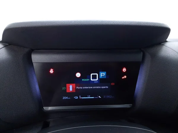 Citroen E-C4 (2021) — foto 3 van 19