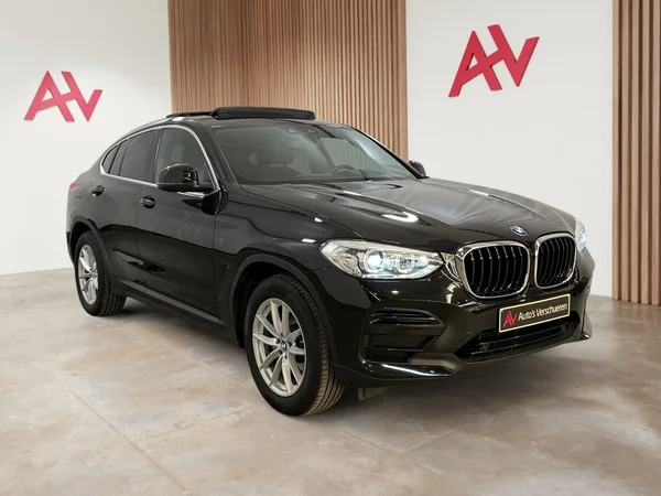 BMW X4 (2021) — foto 12 van 30