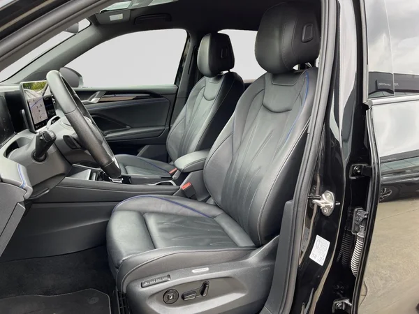 VOLKSWAGEN Tiguan (2025) — foto 7 van 22