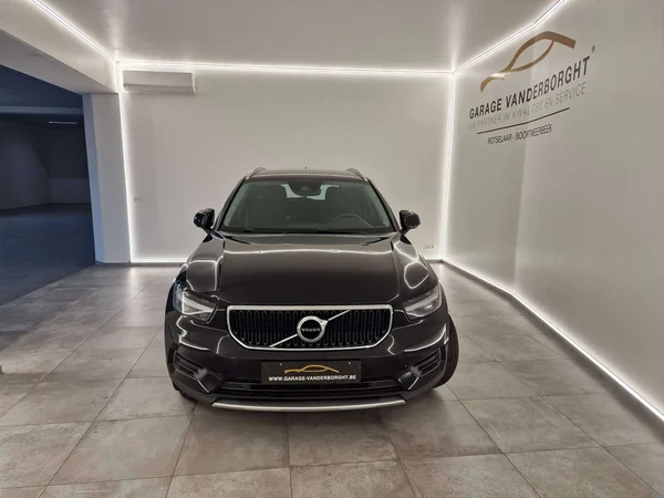 Volvo XC40 (2022) — foto 8 van 15