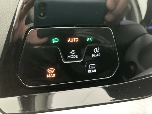 VOLKSWAGEN Golf Variant VIII (2021) — foto 19 van 36