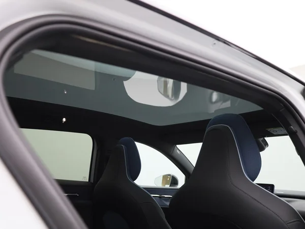 Volvo EX30 (2024) — foto 30 van 43