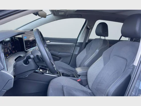 Volkswagen Golf VII SW (2025) — foto 3 van 28