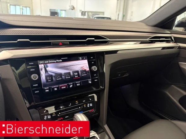 Volkswagen Arteon R (2025) — foto 3 van 15