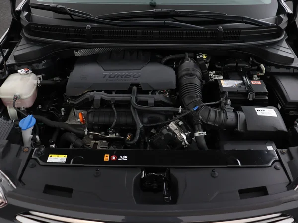 KIA Stonic (2023) — foto 6 van 23