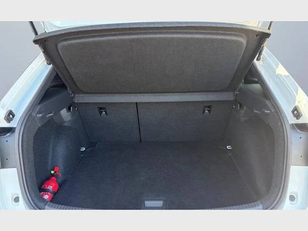 Volkswagen Taigo (2023) — foto 14 van 21