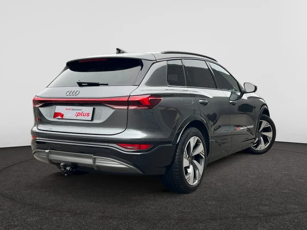 AUDI Q6 e-tron (2025) — foto 9 van 24
