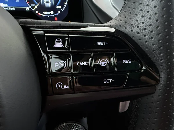Maserati Grecale (2025) — foto 9 van 30