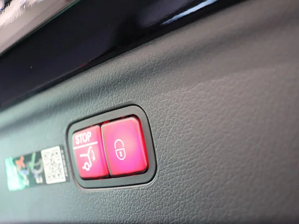 Mercedes-Benz EQE (2025) — foto 24 van 34