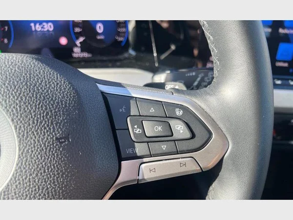 Volkswagen Golf VIII (2021) — foto 5 van 25