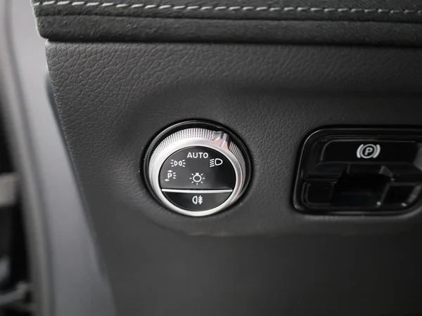 Mercedes-Benz EQE (2022) — foto 22 van 72
