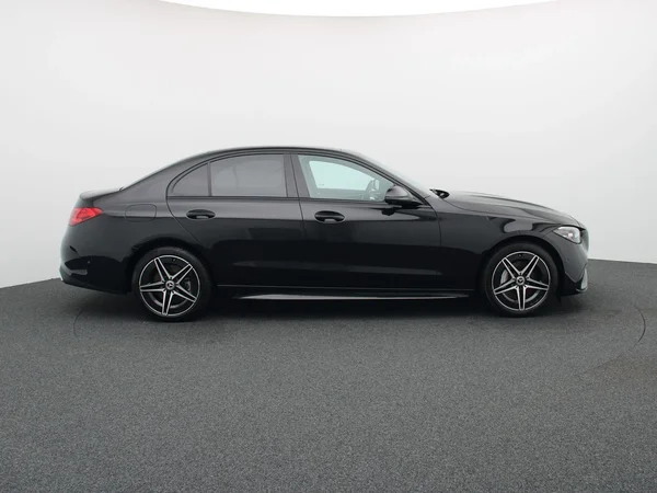 Mercedes-Benz C-Klasse (2025) — foto 23 van 26