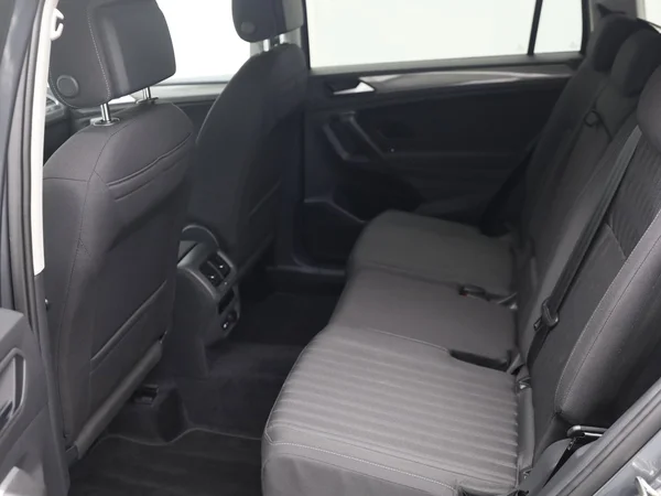 VOLKSWAGEN Tiguan Allspace (2024) — foto 7 van 19