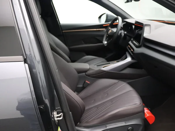 CUPRA Terramar e-Hybrid (PHEV) (2025) — foto 3 van 19