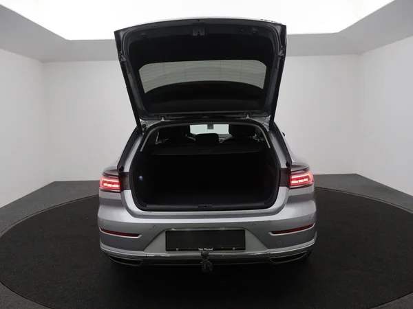 VOLKSWAGEN Arteon Shooting Brake eHybrid (2022) — foto 9 van 18