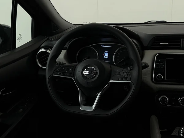 NISSAN Micra (2018) — foto 13 van 24