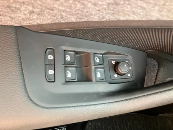 SKODA Superb Combi (2025) — foto 13 van 25
