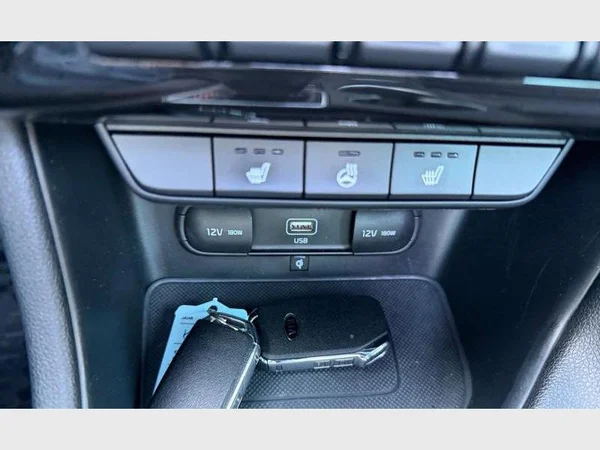 Kia SPORTAGE (2021) — foto 16 van 29