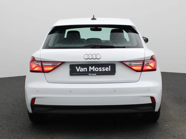 Audi A1 Sportback (2023) — foto 35 van 38