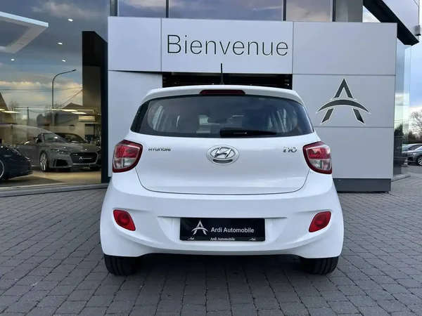 Hyundai I10 (2015) — foto 13 van 17